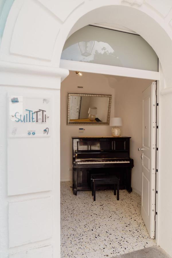 Suitetti Camere&Relax サン・ニコーラ・アルチェッラ エクステリア 写真